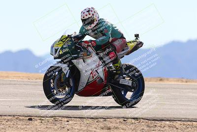 media/Dec-08-2024-CVMA (Sun) [[267e5a7075]]/Race 4-Amateur Supersport Middleweight/